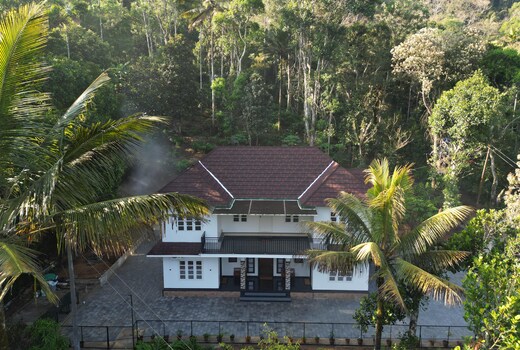 Spice Legoon Homestay