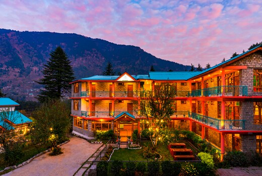 Zen Manali by Keekoo Stays (5 mins walking to Hadimba Temple)
