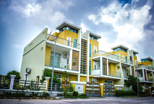 Narain's Homestay | Rooms & Caretaker