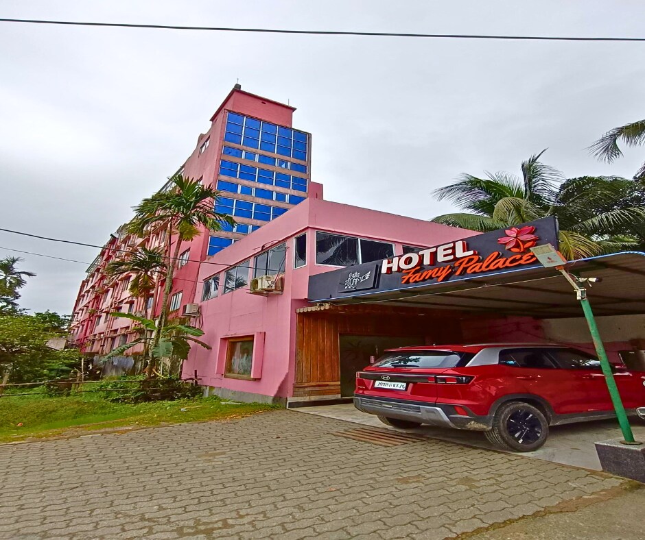 Hotel Famy Palace