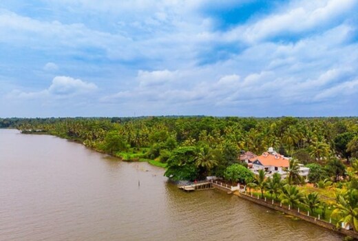 Manjaly Backwater Resort