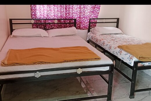Sri Sadhguru Charan Residency