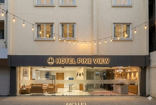 Hotel Pine View