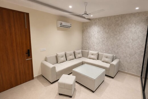 Your Perfect Studio Awaits Couple Friendly