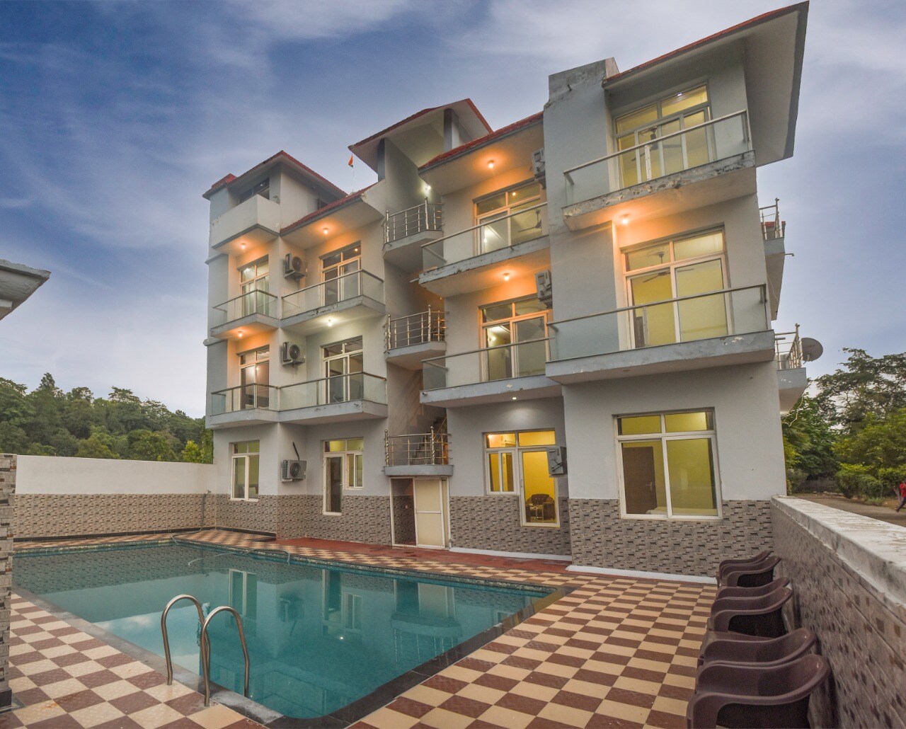 Jungle Corbett Castle Resort