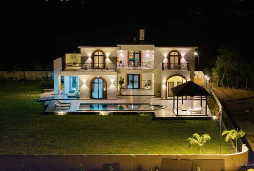 Bliss Farm Stays | Casa Del Lago