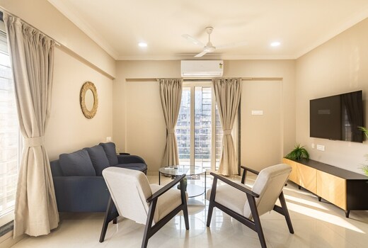 Service Apartment in BKC, Mumbai - 502