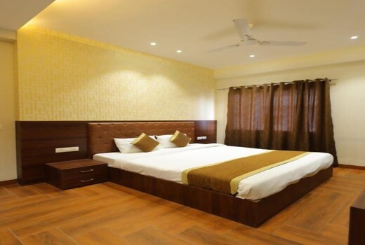 Hotel The Grand Tree