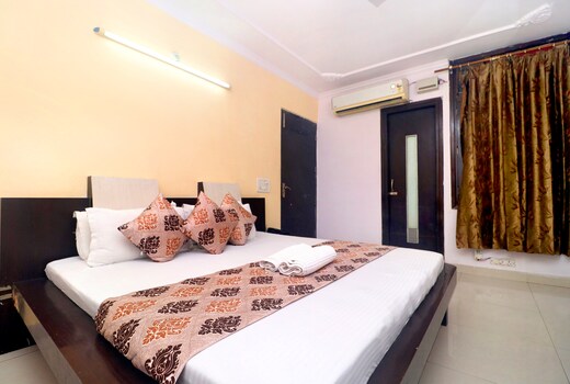 Gurjeet guest house