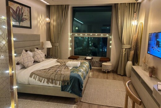 Little Nest Luxury Studio AIPL Joystreet