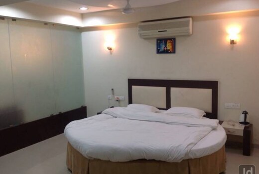 Galaxy Residency