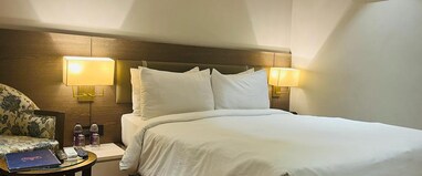 Little Acre Hotel