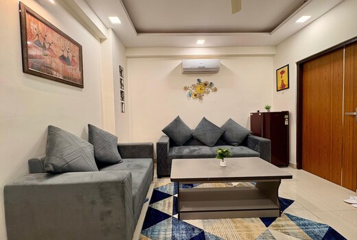 Luxury Feel 1BHK Perfect for Short Long Stays
