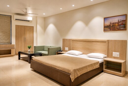 Hotel Bagla Atithi 5 Min Walk To Kashi Vishwanath Temple Gate No. 4