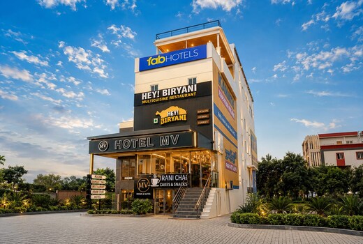 FabHotel MV Luxury Rooms