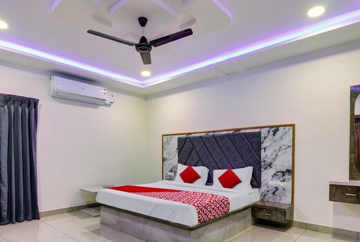 Hotel O SS Grand