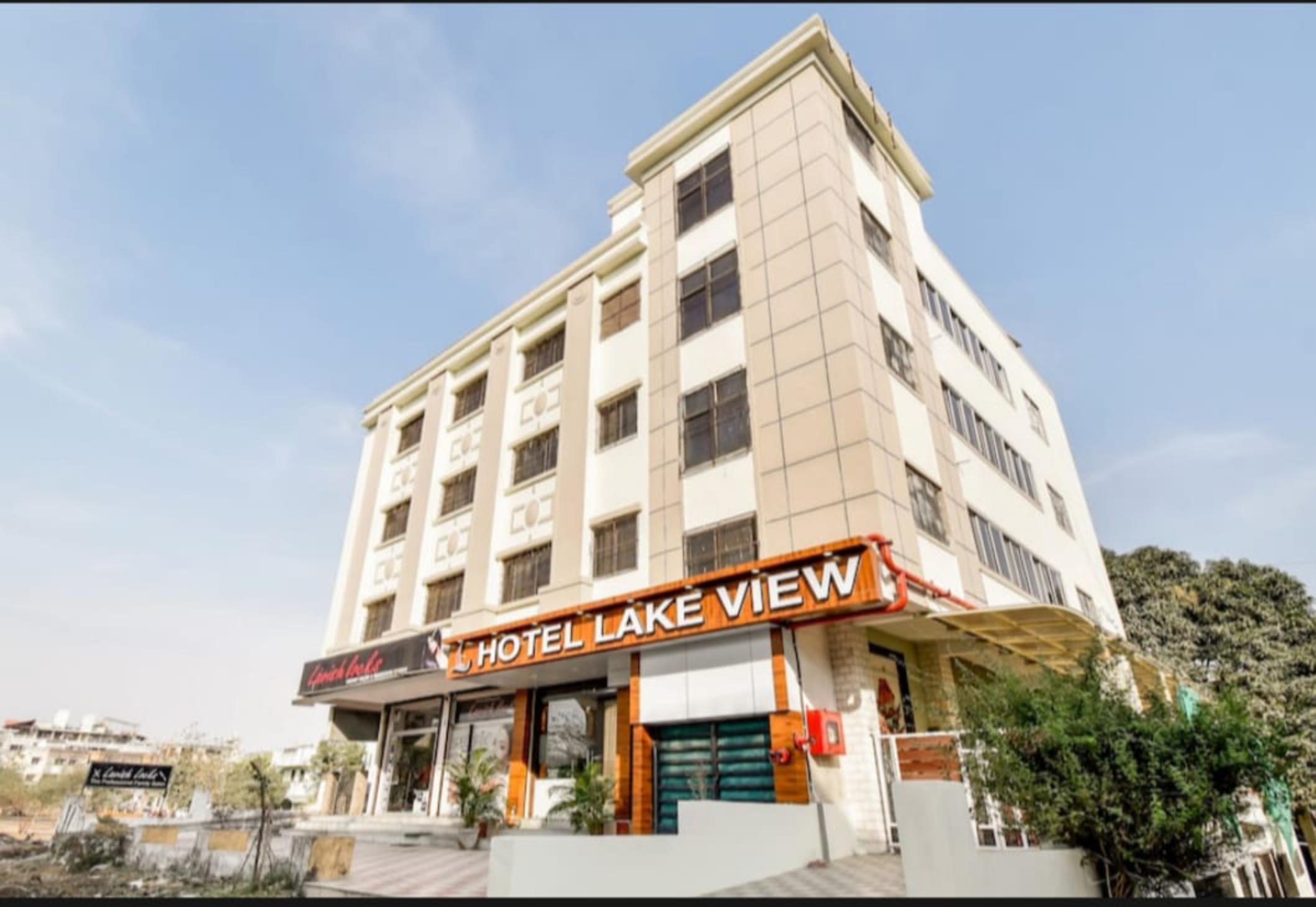 HOTEL THE LAKE VIEW