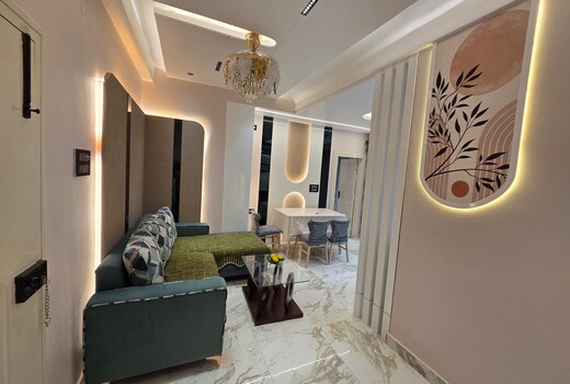 BM Golden Abode
