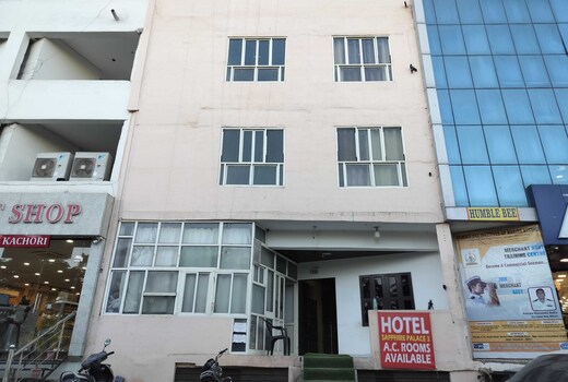 Hotel O Sapphire Palace 3