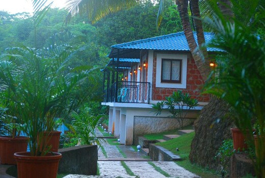 Atmani Waterfront Resort