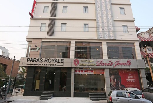 Hotel Paras Royale