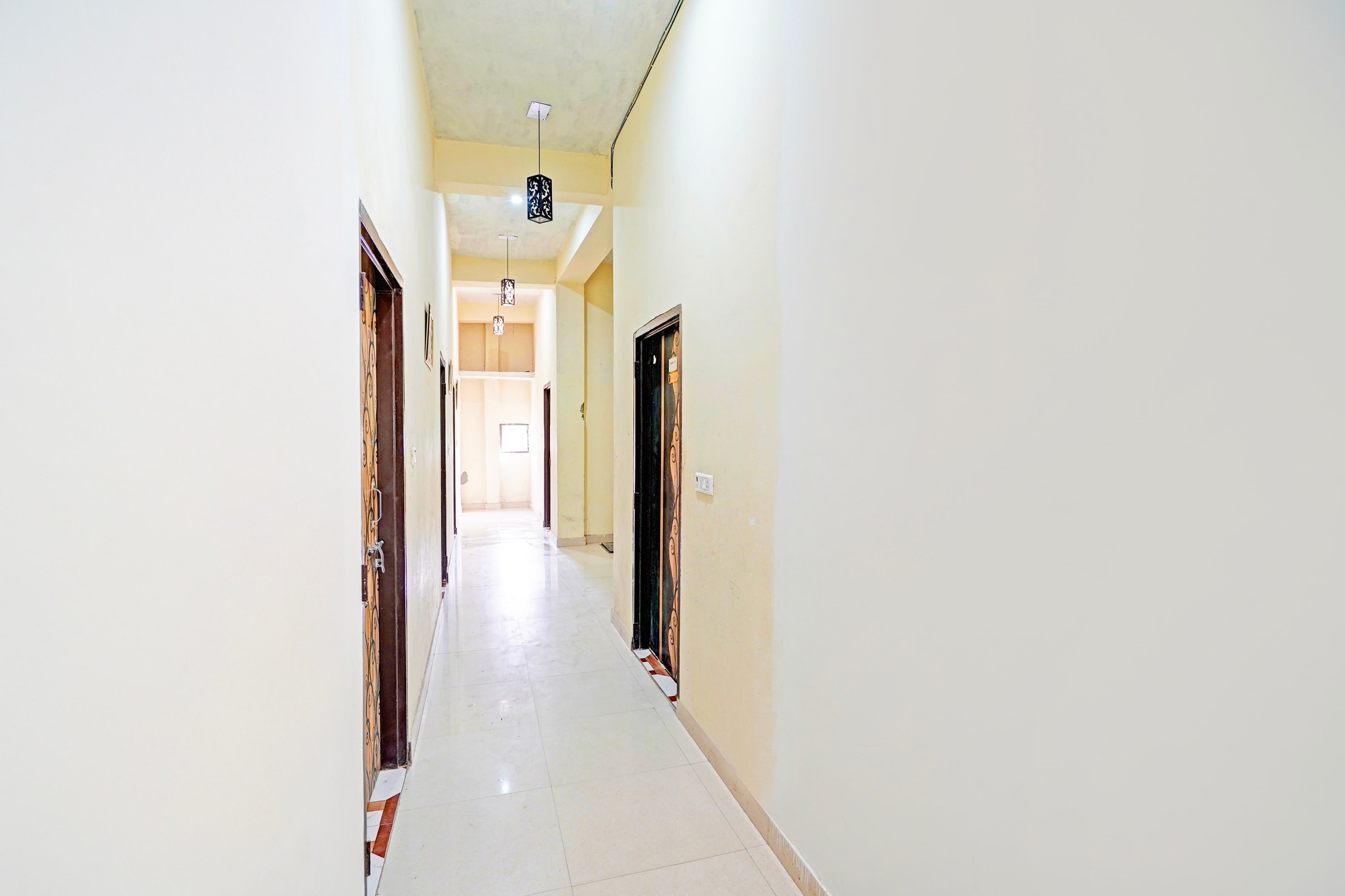 Hotel O BHIMPURI MEMORIAL HOLY STAY