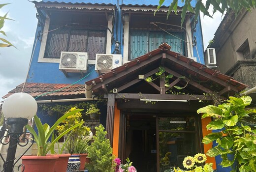 Hotel Embassy