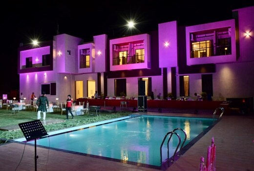 Jalsa Resort Hoshangabad