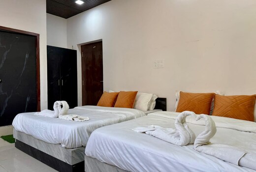 Hotel Aaditya Raj, Khatu Shyam