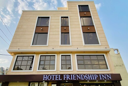 Hotel Friendship In