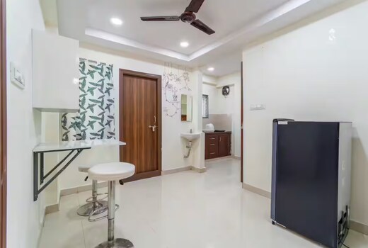 Comfortable 2BHK stays near prime kondapur