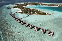Patina Maldives, Fari Islands