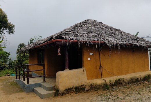 Mud house kanthalloor sunflower