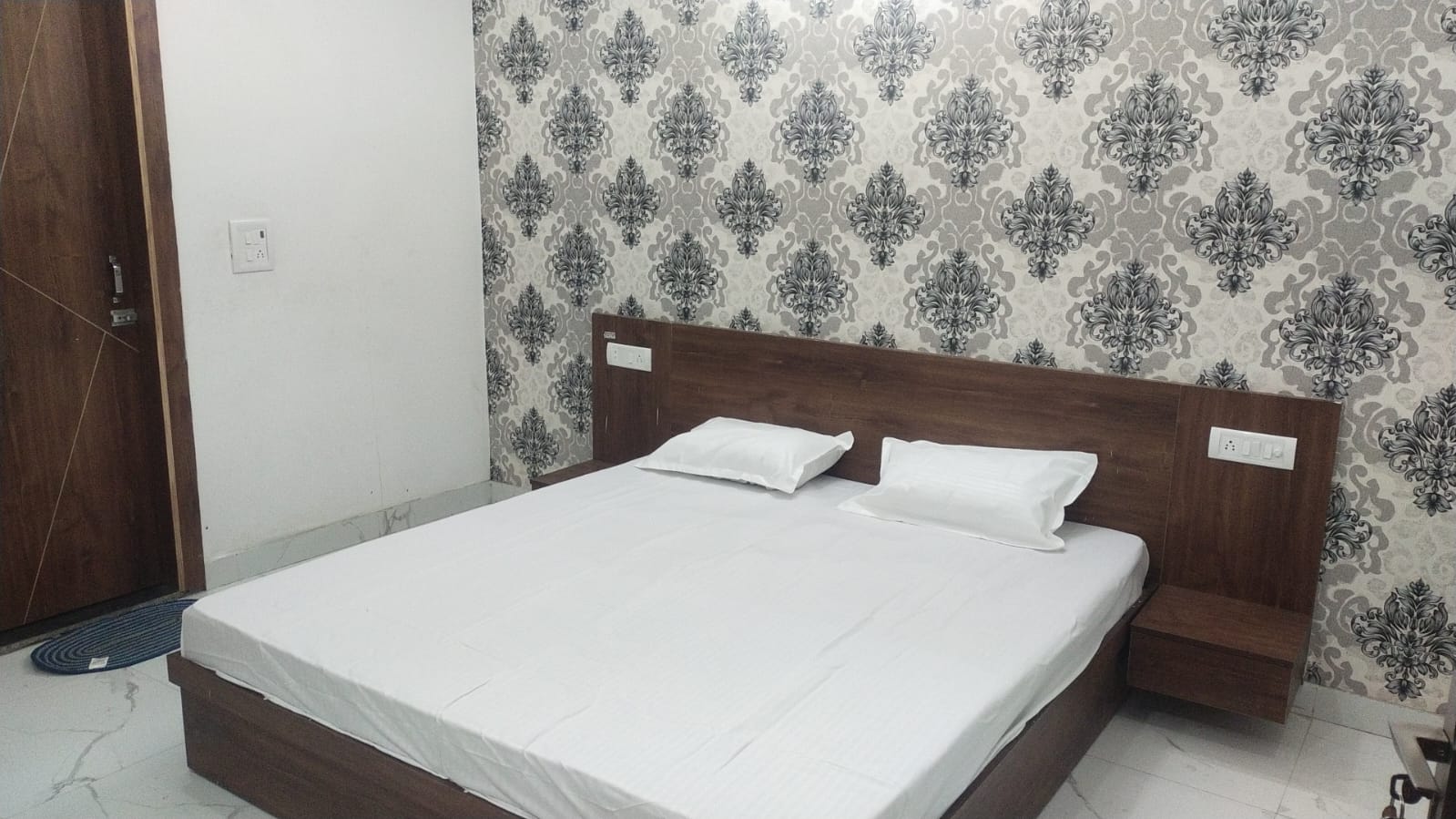 HOTEL KADAMB
