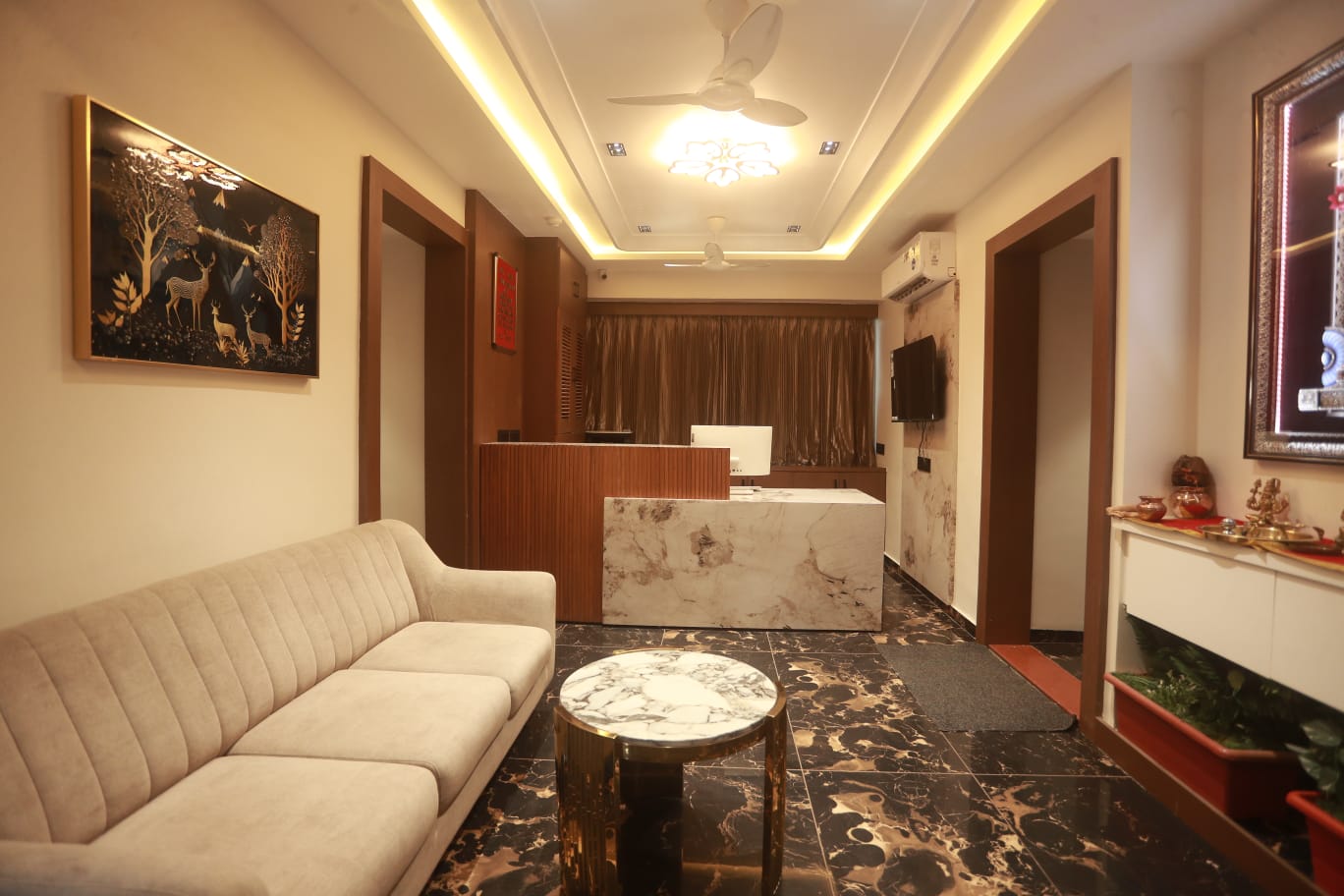 Hotel Radhe Inn