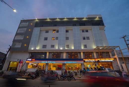 Mahasuara King's Tower, Grand Road