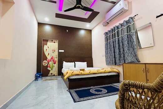 Tarzan homestay hampi