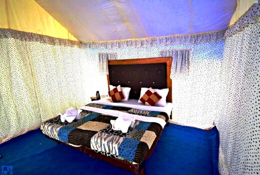 Desert Oasis Camp | Restaurant & Games