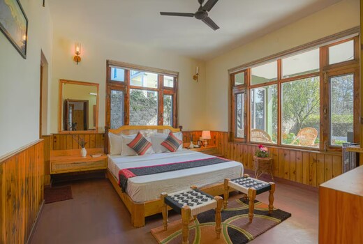 MoSum Retreat Villa