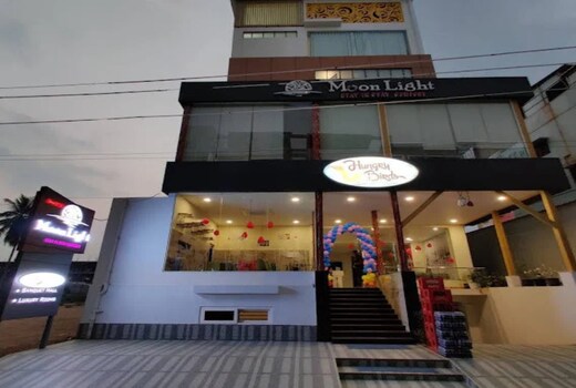 Hotel Moon Light