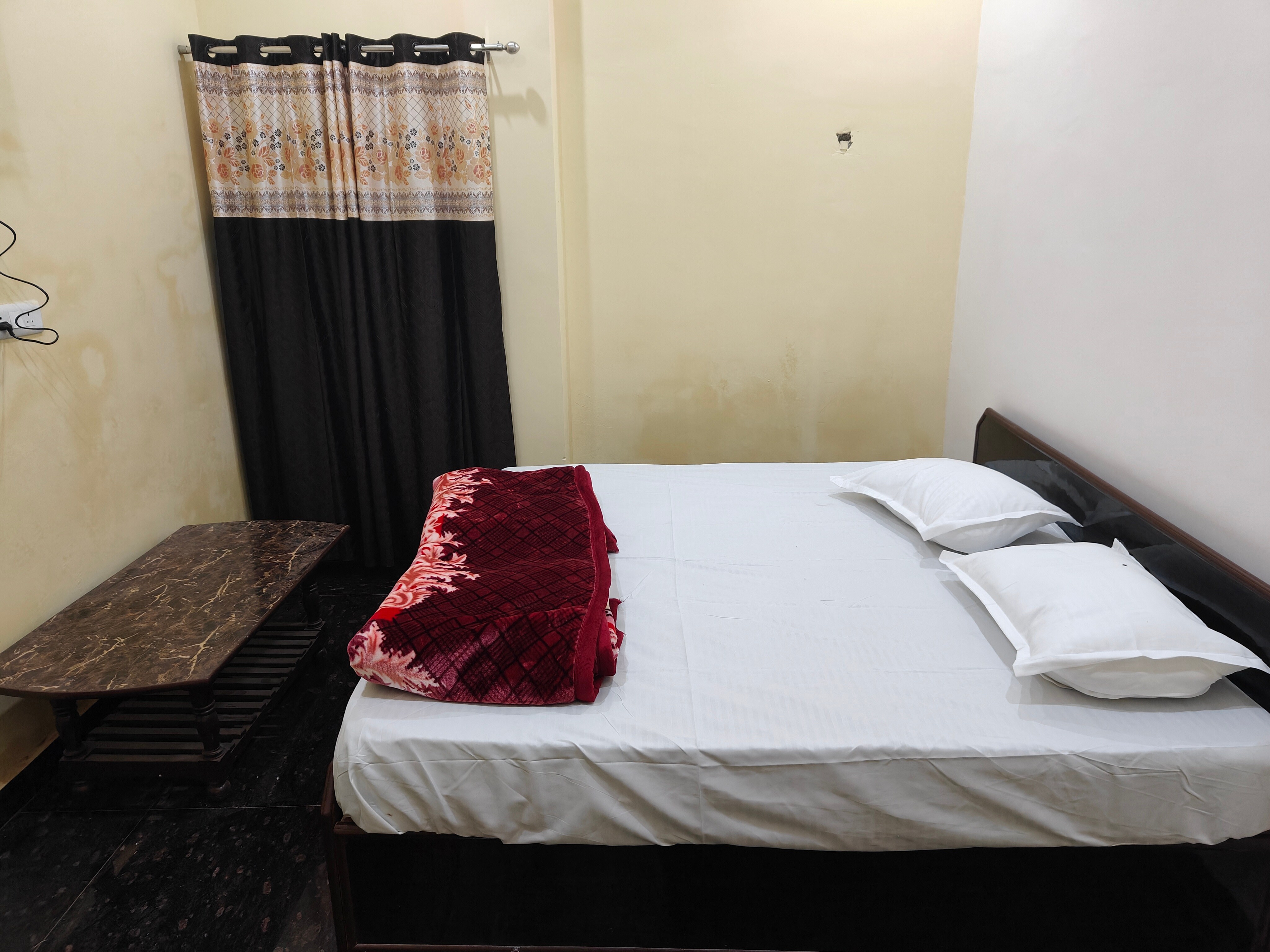 Sky Inn Paying Guest House