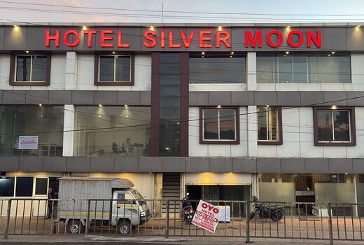 Hotel Silver Moon