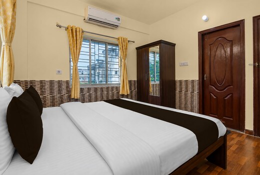 Super Hotel O Biswa Bangla Gate Formerly City Palace