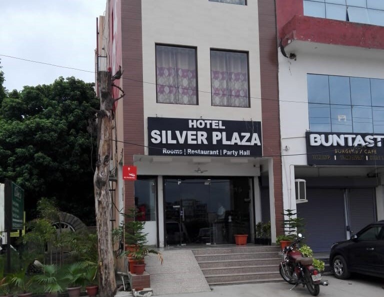 Hotel silver plaza