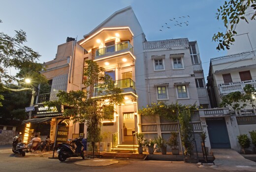 HOTEL DE LUX SPLENDID