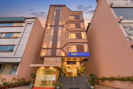 FabHotel Pink Vista
