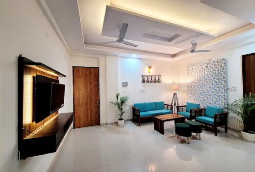 Nirvana Entire 1BHK Luxury Apartment In Noida 63