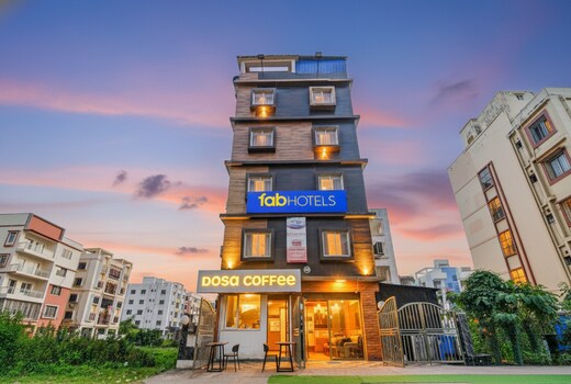 FabHotel Bhumi Inn