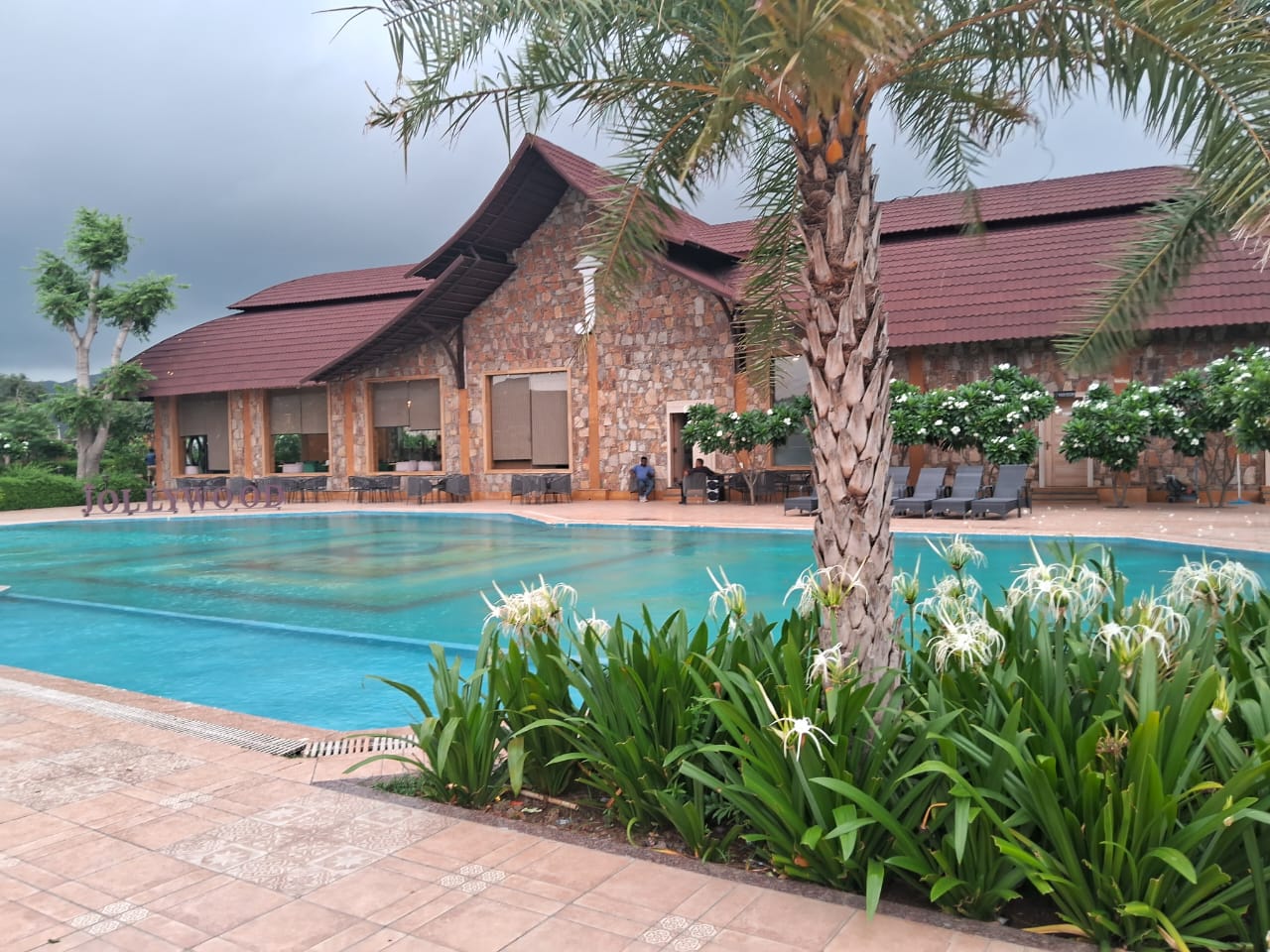 Jollywood Banquets & Resort