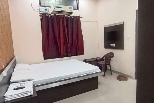 Hotel O Flagship Shri Anasuya Datt Lodge